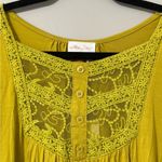 Allie Rose  small women's pear green lace pullover blouse lace detail longsleeve Photo 1