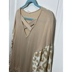 Women’s‎ Beige Sweatshirt Medium Cheetah Print Tan Crewneck Fall Brown Photo 1