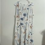 White dress with flowers. Used but in good condition. Size 14 Photo 4
