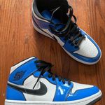 Nike Air Jordan 1 Mid Photo 0