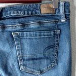 American Eagle 10 33x27 Favorite Boyfriend Mid-Rise Medium Wash Jeans Photo 5