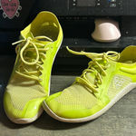 Vivobarefoot Primus Lite II Bio in Bio Lime Womens 39 (8.5 US) Yellow Photo 0