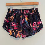 Lululemon Hotty Hot Low-Rise Lined Short 2.5"
Veiled Floral Photo 6