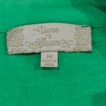 TIME TO BLOOM Green Button Photo 1