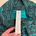 Fabletics  green patterned full length leggings Photo 4