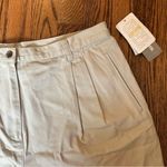 Jones New York NWT Vintage  Tan Shorts Women’s 16 Photo 1