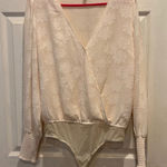 Lulus  Womens Bodysuit Size L Long Sleeve Floral‎ Textured Surplice Bridal Shower Photo 0