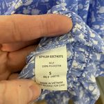 Sienna Sky Blue and white floral off the shoulder top size small‎  Photo 5