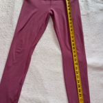 Yogalicious  Lux Leggings Women’s Small pink  Photo 8