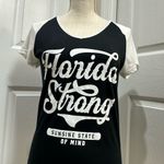 Florida Strong Black and White Short Sleeve Tee size S Photo 1