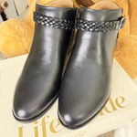 Life Stride  Adriana Womens Memory Foam Bootie Black Leather US 11 Photo 0