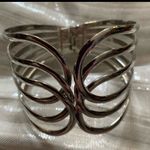 Silvertone hinged bracelet Silver Photo 0