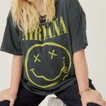 Daydreamer  Womens T Shirt Nirvana Smiley Face Merch Tee Gray 2X Photo 0