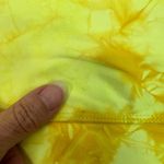 NEW E&R Sport Electric & Rose Athletic Athleisure Sports Bra Yellow Tie Dye XS Photo 1