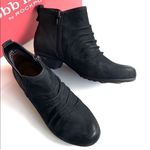 NEW Cobb Hill by Rockport leather boots Black Size 6 Photo 0