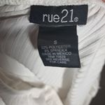 Rue 21  small size white body suit‎ Photo 2