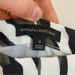 Banana Republic A-line Black and White Zebra Midi Skirt sz 4 Fully Lined Photo 3