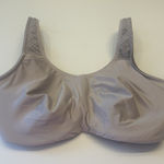 Chantelle  Paris Everyday High Impact Underwire Sports Bra Size 34DDD Photo 0