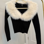 Forever 21  Cardigan Faux Fur Collar Photo 1