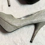 Sizzle by Coloriffics Silver Glitter High Heel Platform Pumps Size 9.5 Photo 5