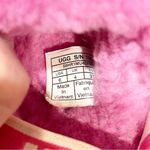 UGG  Women’s Size 6 FLUFF YEAH SLIDE SATCHET PINK MULTI SLIP ON SANDAL Photo 4