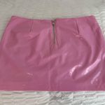 Edikted Amiyah Low Rise Vinyl Mini Skirt Photo 3