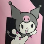 Hot Topic KUROMI BY SANRIO BLACK PINK 00 JERSEY STYLE GRAPHIC BOXY TEE  MEDIUM Photo 10