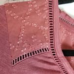 Anthropologie DOLAN DUSTY MAUVE ROSE TEXTURED NECKLINE V NECK RAGLAN BLOUSE XXS Photo 3