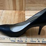 Michael Kors MICHAEL AO13E Black Leather Pointy Toe Classic Pumps Size 8.5M Photo 6