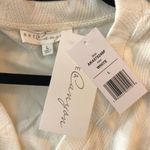 Brea Canyon Womens White Textured Sleeveless V Photo 2