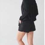 Lululemon & Go Keepsake Black Pleated Short W1857 Sz 8 Photo 3
