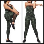 Good American ๐๐ The Curve Sculpt Jumpsuit ~ Camo Photo 4