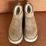 UGG  New Women's Classic Ultra Mini New Heights Boot Size 10 # 2512127 Photo 3