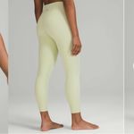 Lululemon Wunder Under High-Rise Tight 25" Leggings in Creamy Mint Size 12 Photo 3