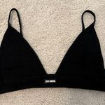 Joah Brown  bra top! Photo 0