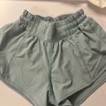 Lululemon Hotty Hot Short 2.5” Photo 0