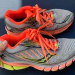 Saucony Running Shoe Photo 0