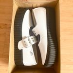 Vans  Mary Jane Creeper Shoe Women 9.5 US Photo 9