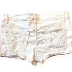 JW Cream Colored Denim Shorts Size undefined Photo 4