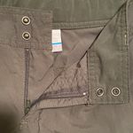 Columbia  Omni-Shade Olive Green Nylon Capris Photo 5