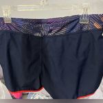Patagonia  Women's Navy and Red Shorts Photo 2