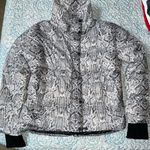 Varley Varely puffer jacket Photo 0