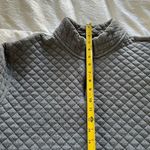 Women’s Quilted Gray Quarter Zip sweatshirt size large Photo 4