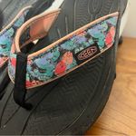 Keen  Kona Flip Womens Size 8 Black Coral Slip On Thong Flip Flop Sandals 1023090 Photo 1