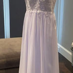 Women’s White A Photo 0