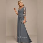 JJ's House NWT   Trumpet/mermaid v-neck sweep/brush train silk fabric Size US 8 Photo 4