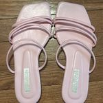 SheIn Slides Photo 0