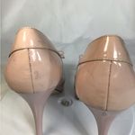 Marc Fisher Women Patent Leather Pale Pink Open Toe Pumps bow front Sz.6.5 GUC Photo 2