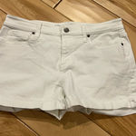 Vineyard Vines  Jean Shorts Photo 0