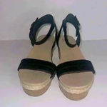 Frye and Co Women’s livia wedge sandals 10M Black Size 10 Photo 2